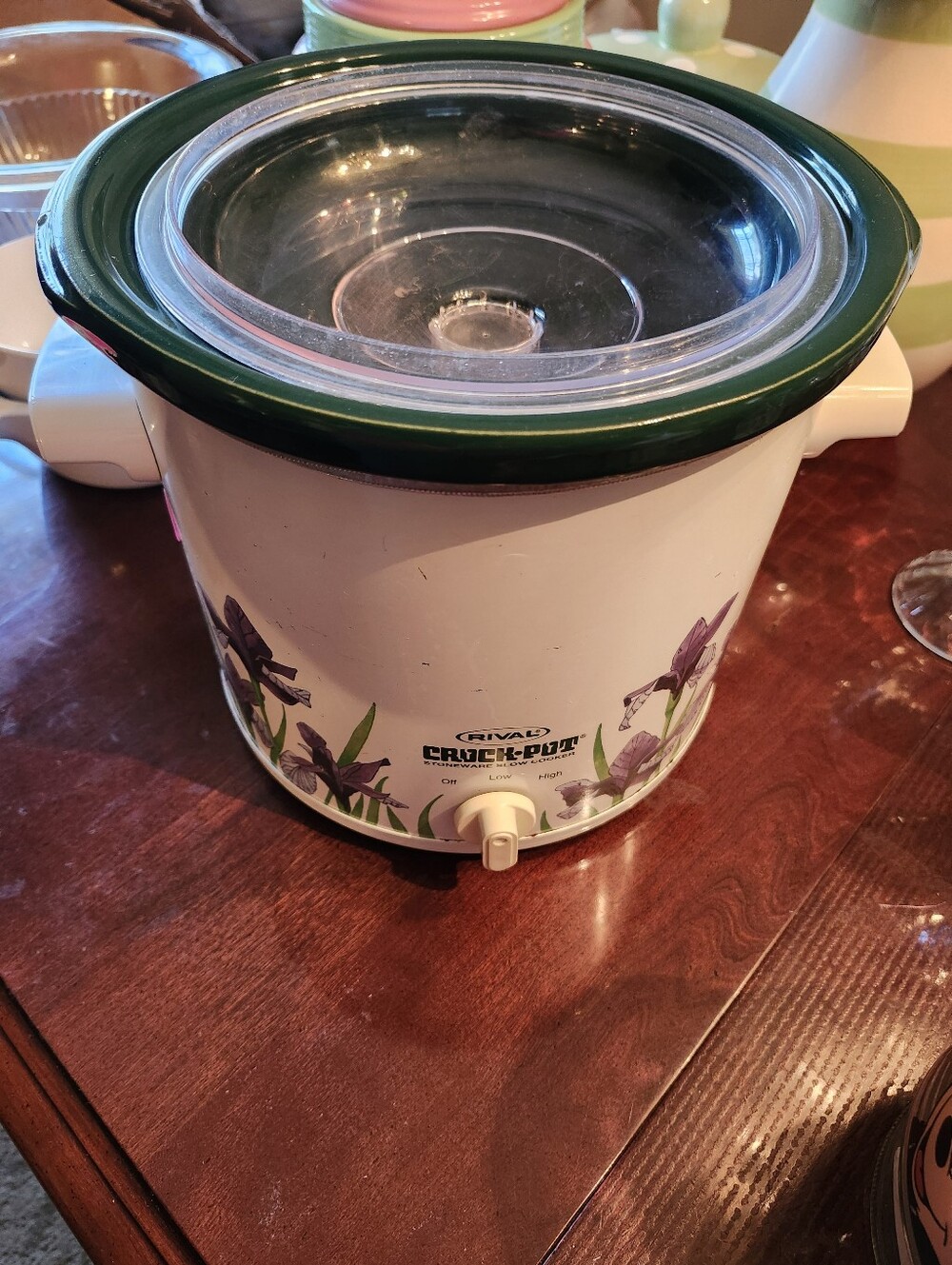 Floral Crock-Pot Slow Cooker in White and Green